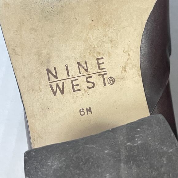 Nine West Womens Loafers 6M Burgundy Leather Block Heel Academia Retro Preppy - Picture 3 of 8